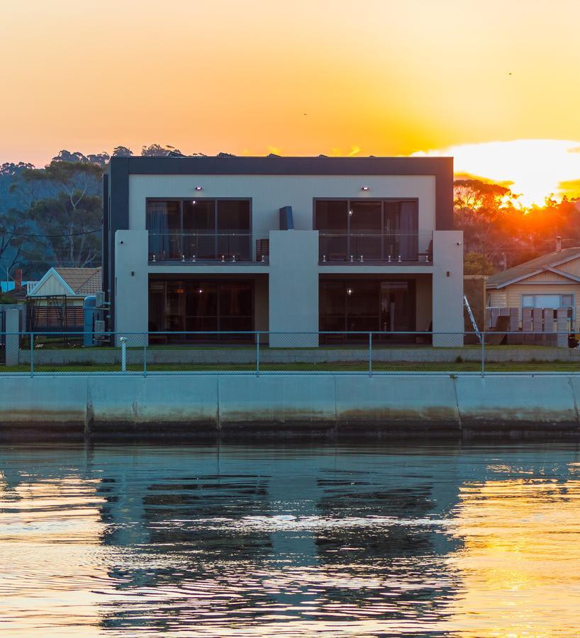 Ulverstone Waterfront Apartments מראה חיצוני תמונה